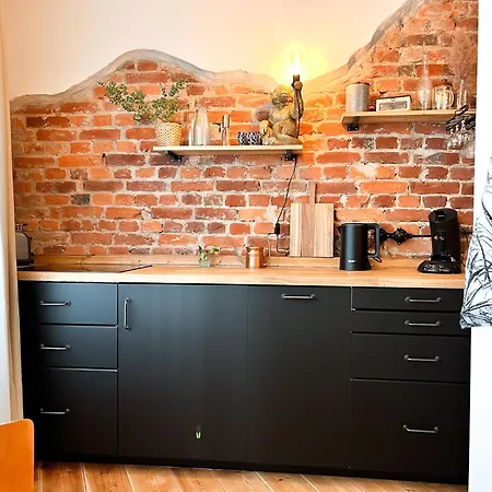 Cozy Art Experience: The Quiet & Relaxing Escape