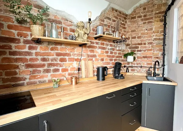 Cozy Art Experience: The Quiet & Relaxing Escape *