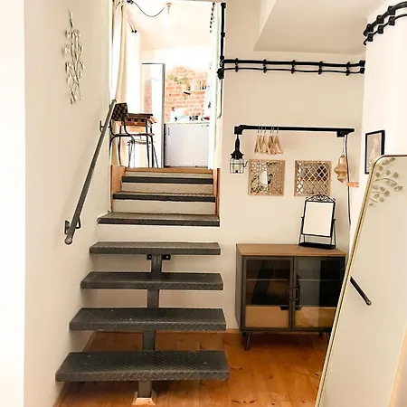 Cozy Art Experience: The Quiet & Relaxing Escape Dresda